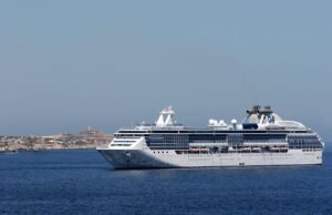 Top Cruise Liners Offering Luxury and Comfort at Sea